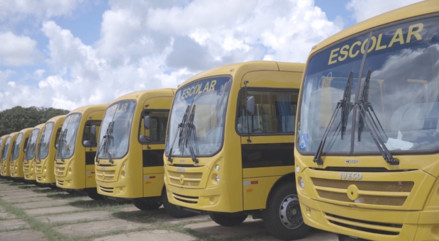 Celina Leão fortalece educação com transporte escolar mais seguro em Planaltina DF