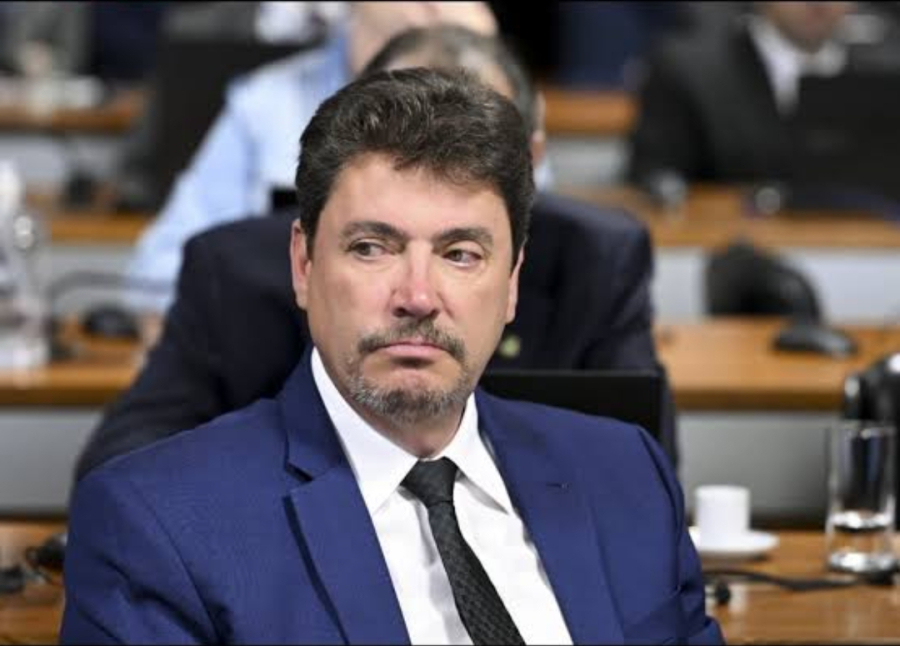 Ausência de Wilder Morais em votação no Senado acirra crise política em Goiás