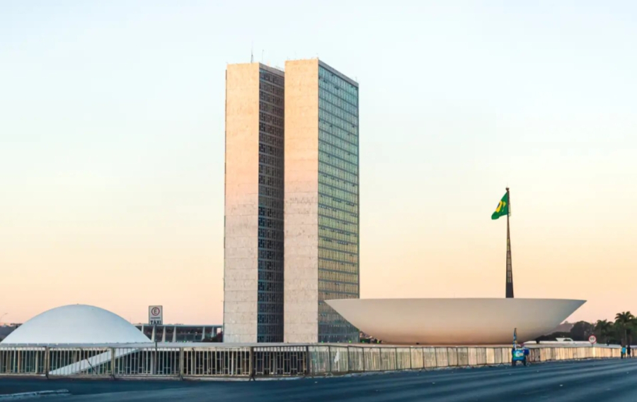 Câmara aprova fim do sigilo em gastos públicos e amplia transparência