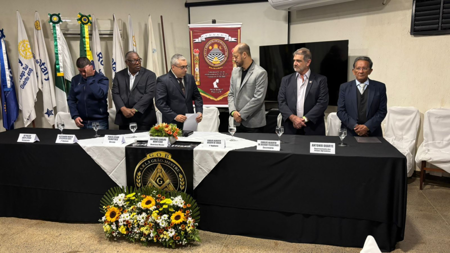 Loja Maçônica Grão-Mestre José de Melo e Silva celebra 21 anos com homenagens e reconhecimento em Brasília