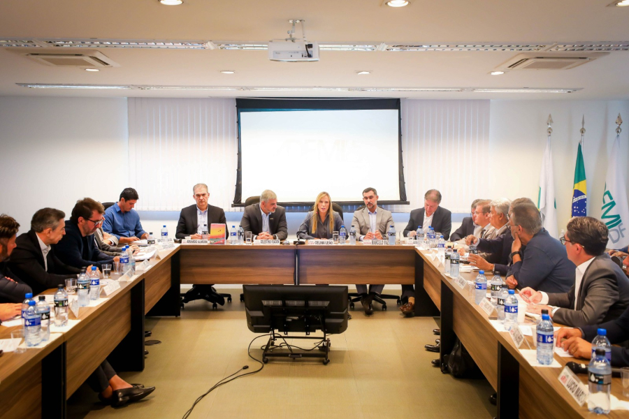 Celina Leão reforça parceria com mercado imobiliário para expandir habitação e ordenar crescimento do DF