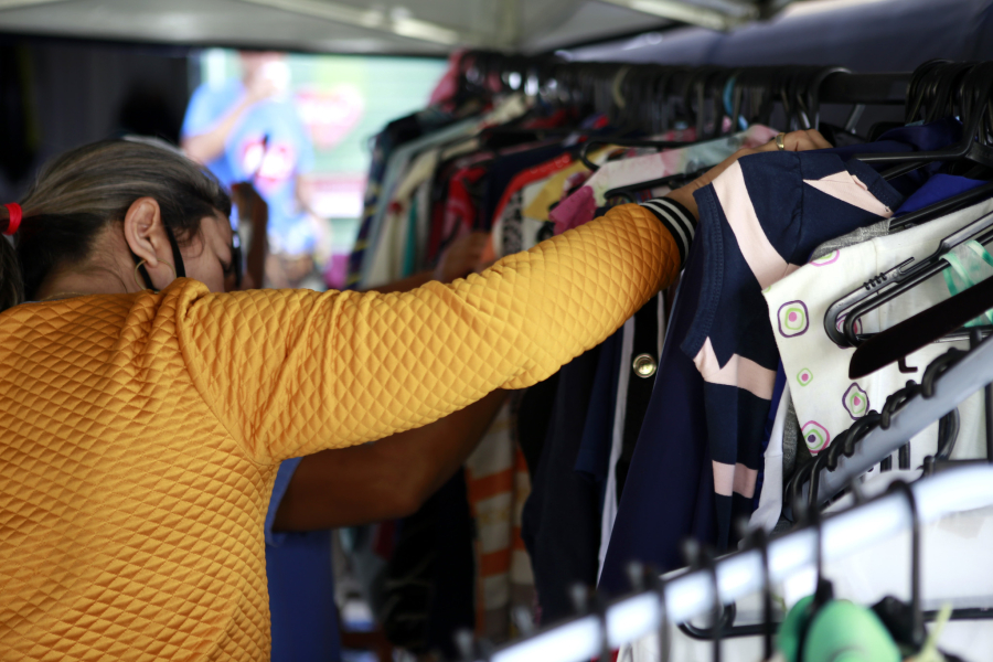 Mega Bazar solidário movimenta Hospital de Base com milhares de produtos e causa social