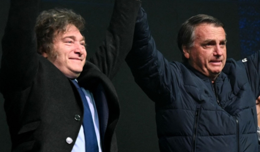 Moraes rejeita pedido de Bolsonaro para visita de Javier Milei e mantém restrições impostas ao ex-presidente