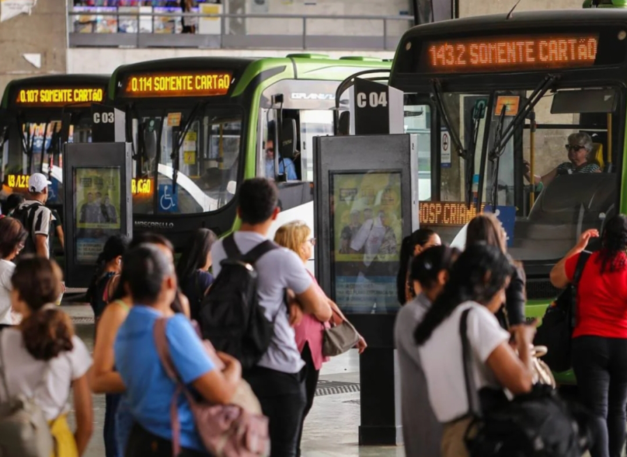 Vai de Graça amplia mobilidade e garante transporte gratuito para milhões de brasilienses aos domingos e feriados