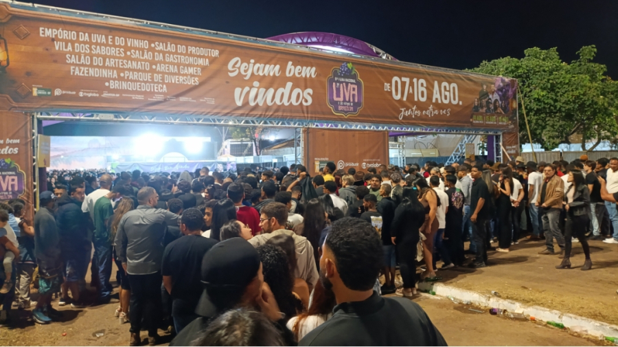 Natanzinho Lima arrasta multidão e reúne cerca de 70 mil pessoas em Planaltina