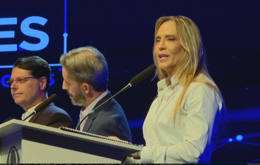 Celina se destaca no debate do Correio Braziliense ao apresentar ações e novos projetos para o DF