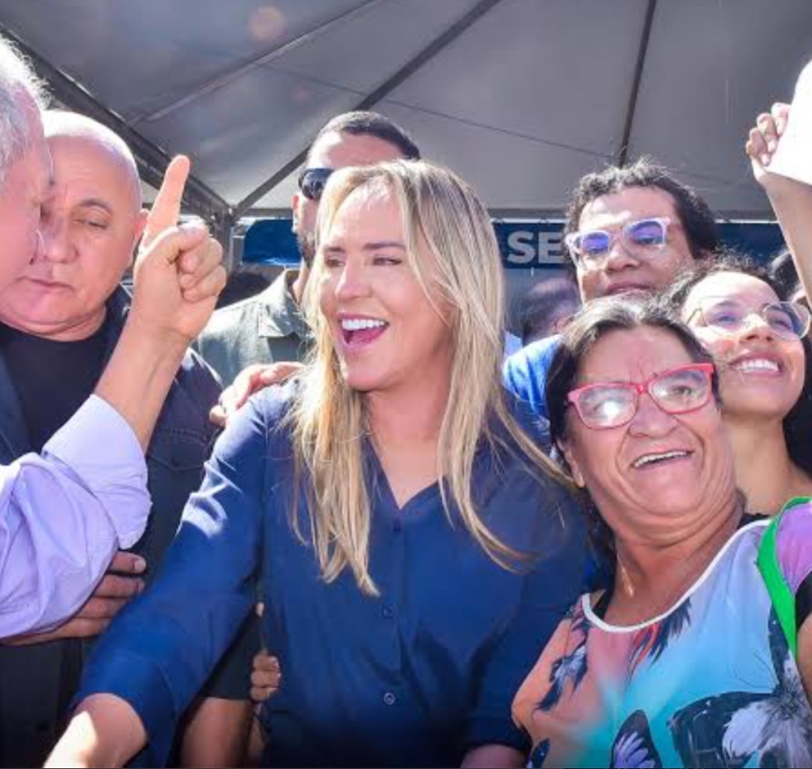 Aprovação de Celina permanece próxima de 50% e reforça posição da candidata na disputa pelo Buriti