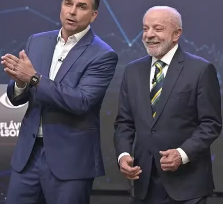 Datafolha: Flávio Bolsonaro registra 56% dos votos válidos no DF, contra 44% de Lula