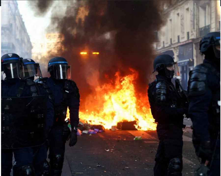 Na França: governo mobiliza 70 mil policiais para conter nova onda de protestos